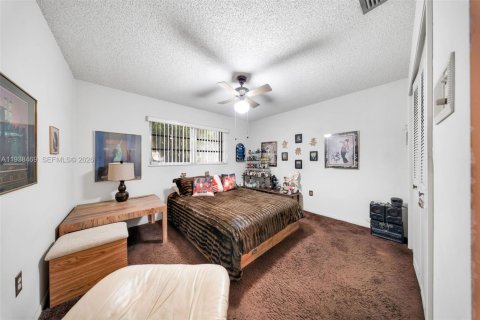 Купить виллу или дом в Майами, Флорида 4 спальни, 225.2м2, № 1996279 - фото 19