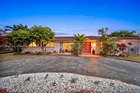 Купить виллу или дом в Майами, Флорида 4 спальни, 225.2м2, № 1996279 - фото 2