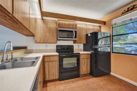 Condo in West Palm Beach, Florida, 2 bedrooms  № 1726016 - photo 14