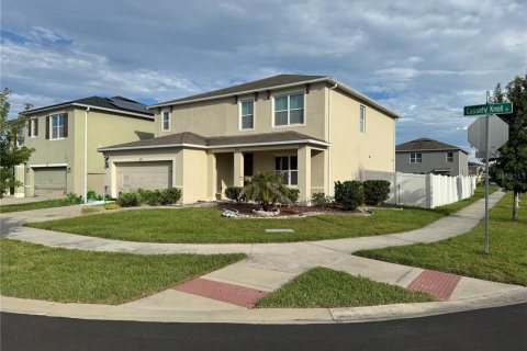 Villa ou maison à vendre à Kissimmee, Floride: 5 chambres, 260.78 m2 № 2284750 - photo 2