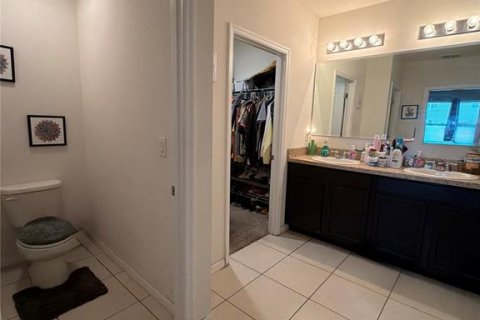 Villa ou maison à vendre à Kissimmee, Floride: 5 chambres, 260.78 m2 № 2284750 - photo 19
