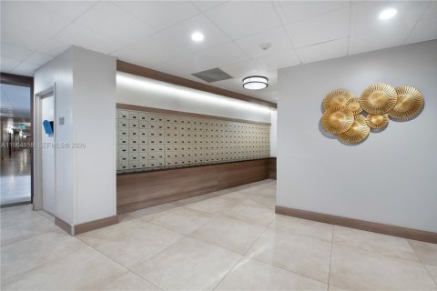 Снять в аренду кондоминиум в Авентура, Флорида 2 спальни, 93.37м2, № 2079045 - фото 28