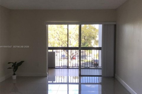 Снять в аренду кондоминиум в Плантация, Флорида 1 спальня, 70.98м2, № 2005894 - фото 9