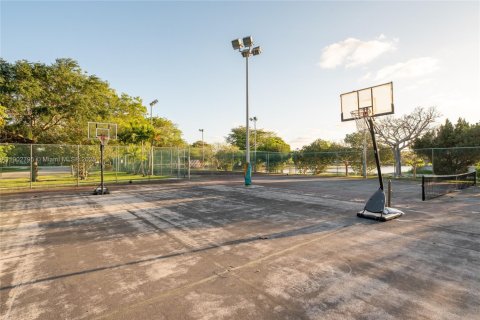 Condo in Coconut Creek, Florida, 2 bedrooms  № 1954234 - photo 19