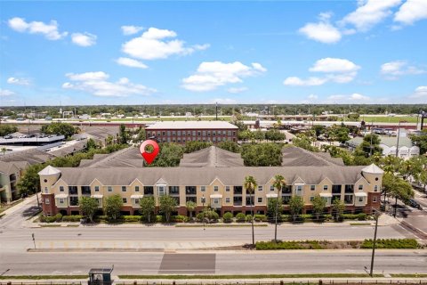 Condominio en venta en Tampa, Florida, 1 dormitorio, 96.99 m2 № 1825385 - foto 2