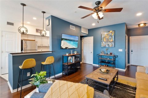 Condominio en venta en Tampa, Florida, 1 dormitorio, 96.99 m2 № 1825385 - foto 8