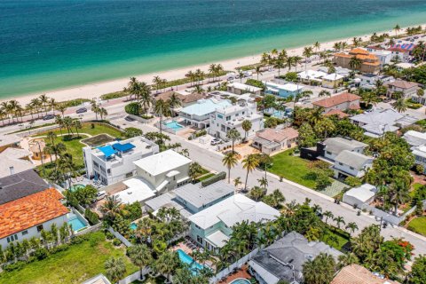Villa ou maison à vendre à Fort Lauderdale, Floride: 4 chambres, 304.25 m2 № 1178666 - photo 1