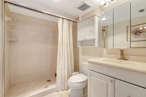 Condominio en venta en Clearwater, Florida, 2 dormitorios, 115.2 m2 № 1590473 - foto 24