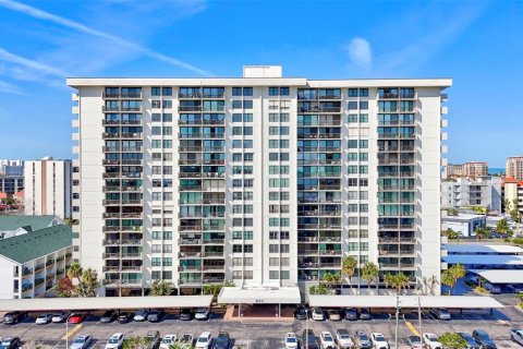 Condominio en venta en Clearwater, Florida, 2 dormitorios, 115.2 m2 № 1590473 - foto 1