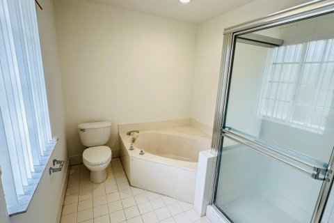 Villa ou maison à vendre à Tamarac, Floride: 4 chambres, 204.01 m2 № 2084207 - photo 10