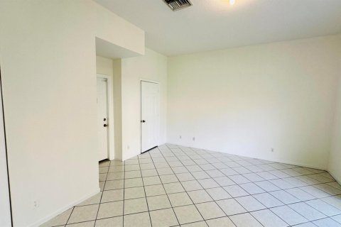 Villa ou maison à vendre à Tamarac, Floride: 4 chambres, 204.01 m2 № 2084207 - photo 26