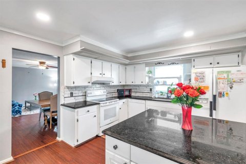 Casa en venta en Lakeland, Florida, 3 dormitorios, 189.99 m2 № 1725140 - foto 25