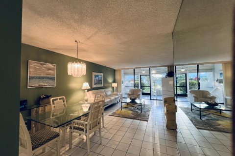 Copropriété à louer à Lake Worth, Floride: 2 chambres, 93.37 m2 № 2146070 - photo 2