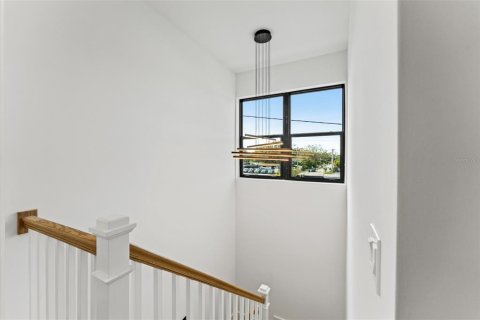 House in Tampa, Florida 2 bedrooms, 96.62 sq.m. № 1902331 - photo 19