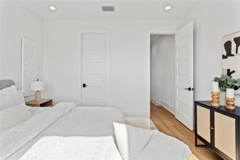 House in Tampa, Florida 2 bedrooms, 96.62 sq.m. № 1902331 - photo 21