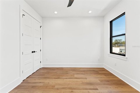 House in Tampa, Florida 2 bedrooms, 96.62 sq.m. № 1902331 - photo 28