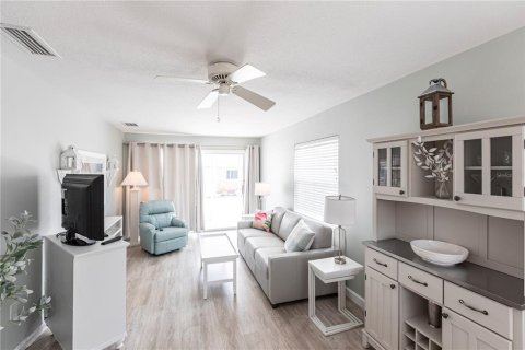 Villa ou maison à louer à Sarasota, Floride: 1 chambre, 64.66 m2 № 2125778 - photo 5