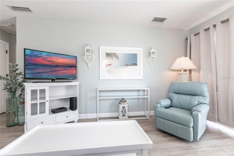 Villa ou maison à louer à Sarasota, Floride: 1 chambre, 64.66 m2 № 2125778 - photo 8