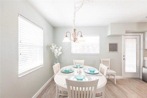 Villa ou maison à louer à Sarasota, Floride: 1 chambre, 64.66 m2 № 2125778 - photo 26