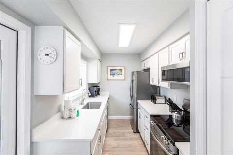 Villa ou maison à louer à Sarasota, Floride: 1 chambre, 64.66 m2 № 2125778 - photo 9