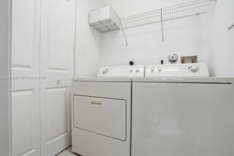 Купить таунхаус в Мирамар, Флорида 3 спальни, 182.09м2, № 2000360 - фото 21