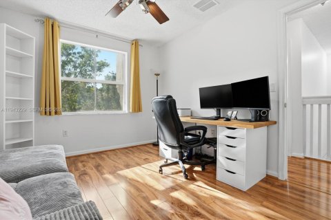 Купить таунхаус в Мирамар, Флорида 3 спальни, 182.09м2, № 2000360 - фото 17