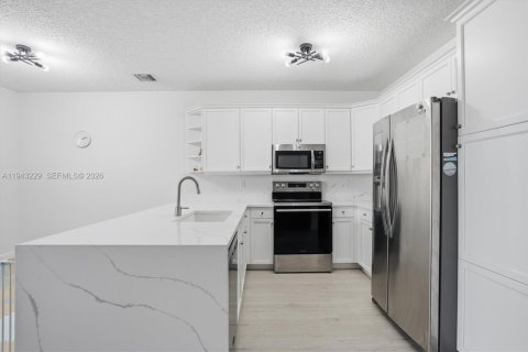 Купить таунхаус в Мирамар, Флорида 3 спальни, 182.09м2, № 2000360 - фото 9