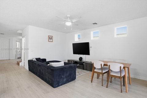 Купить таунхаус в Мирамар, Флорида 3 спальни, 182.09м2, № 2000360 - фото 5