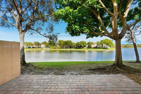 Купить таунхаус в Мирамар, Флорида 3 спальни, 182.09м2, № 2000360 - фото 26