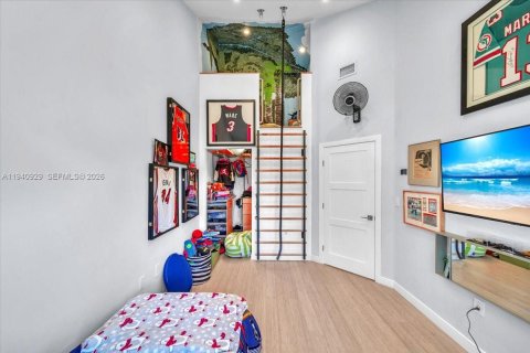 Купить таунхаус в Майами-Бич, Флорида 3 спальни, 117.99м2, № 1998056 - фото 18