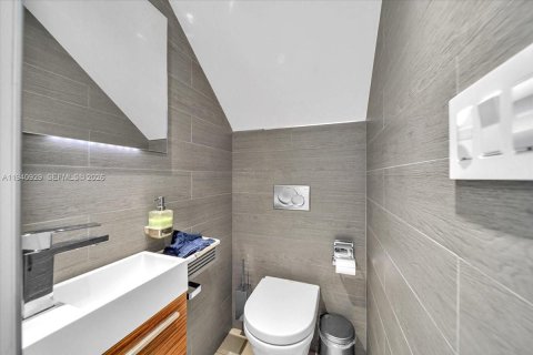 Купить таунхаус в Майами-Бич, Флорида 3 спальни, 117.99м2, № 1998056 - фото 20