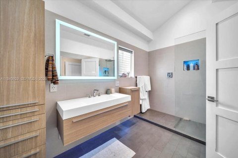 Купить таунхаус в Майами-Бич, Флорида 3 спальни, 117.99м2, № 1998056 - фото 13