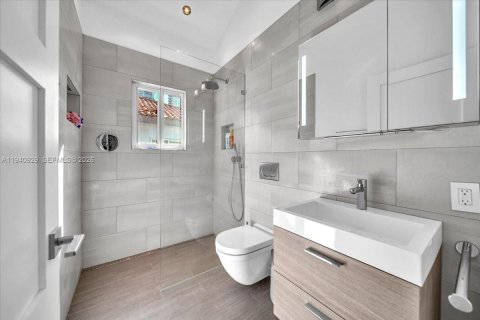 Купить таунхаус в Майами-Бич, Флорида 3 спальни, 117.99м2, № 1998056 - фото 19