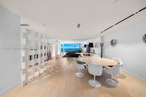 Condominio en alquiler en Bal Harbour, Florida, 3 dormitorios, 320.51 m2 № 2081099 - foto 13