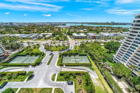 Condominio en alquiler en Bal Harbour, Florida, 3 dormitorios, 320.51 m2 № 2081099 - foto 24