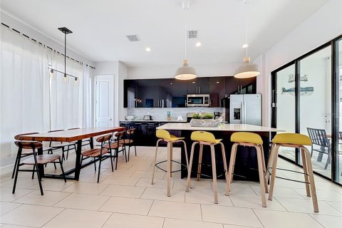 Villa ou maison à louer à Davenport, Floride: 3 chambres, 204.85 m2 № 2419596 - photo 11
