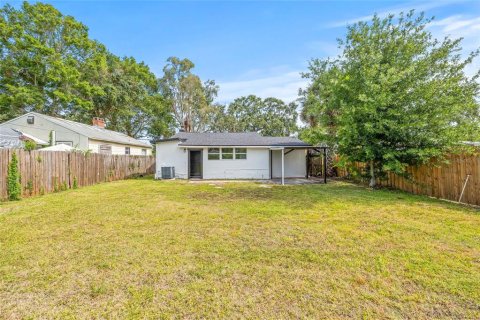House in Gulfport, Florida 2 bedrooms, 110.55 sq.m. № 1771512 - photo 27