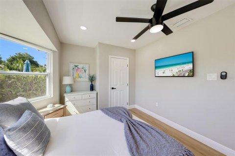House in Bradenton, Florida 3 bedrooms, 168.06 sq.m. № 2431859 - photo 23