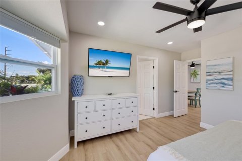 House in Bradenton, Florida 3 bedrooms, 168.06 sq.m. № 2431859 - photo 17