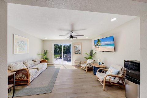 House in Bradenton, Florida 3 bedrooms, 168.06 sq.m. № 2431859 - photo 20