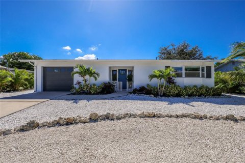 House in Bradenton, Florida 3 bedrooms, 168.06 sq.m. № 2431859