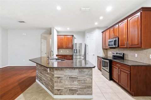 House in DeBary, Florida 4 bedrooms, 320.79 sq.m. № 2231862 - photo 21