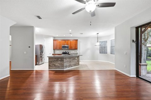 House in DeBary, Florida 4 bedrooms, 320.79 sq.m. № 2231862 - photo 25