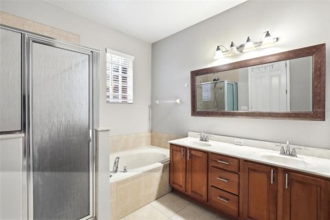 House in DeBary, Florida 4 bedrooms, 320.79 sq.m. № 2231862 - photo 30