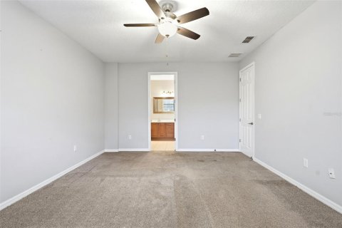 House in DeBary, Florida 4 bedrooms, 320.79 sq.m. № 2231862 - photo 28