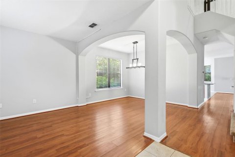 House in DeBary, Florida 4 bedrooms, 320.79 sq.m. № 2231862 - photo 10