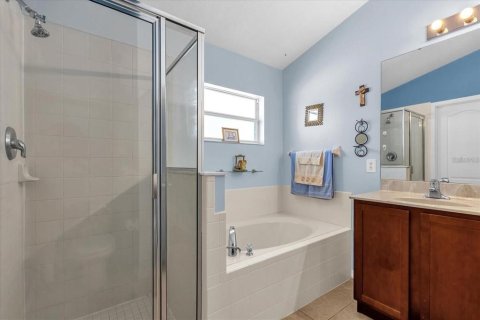 Casa en alquiler en Orlando, Florida, 3 dormitorios, 150.04 m2 № 1910756 - foto 12
