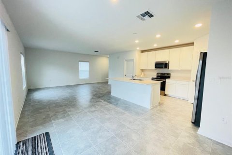 Villa ou maison à louer à Davenport, Floride: 4 chambres, 179.49 m2 № 2406906 - photo 7