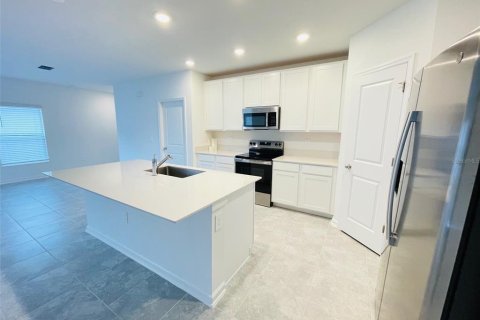 Villa ou maison à louer à Davenport, Floride: 4 chambres, 179.49 m2 № 2406906 - photo 8
