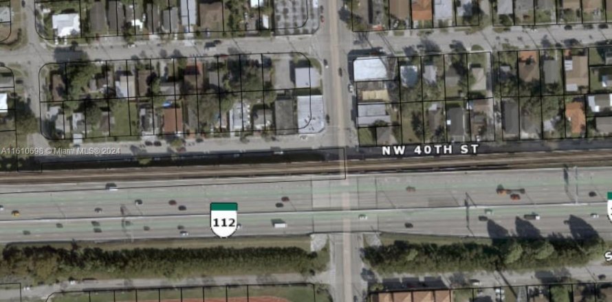 Immobilier commercial à Miami, Floride № 2035248